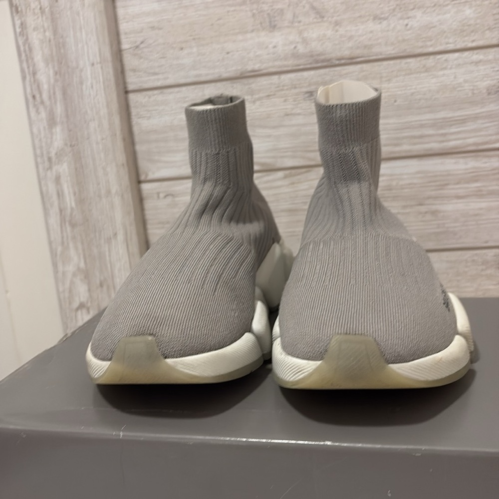 Balenciaga Speed 2.0 in Gray and White - Picture 3 of 5